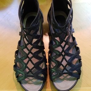 earth shoes juno